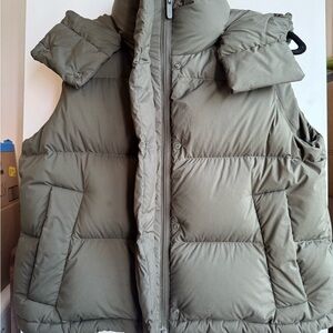 Lululemon Wunder Puff Cropped Hooded  Vest in olive green